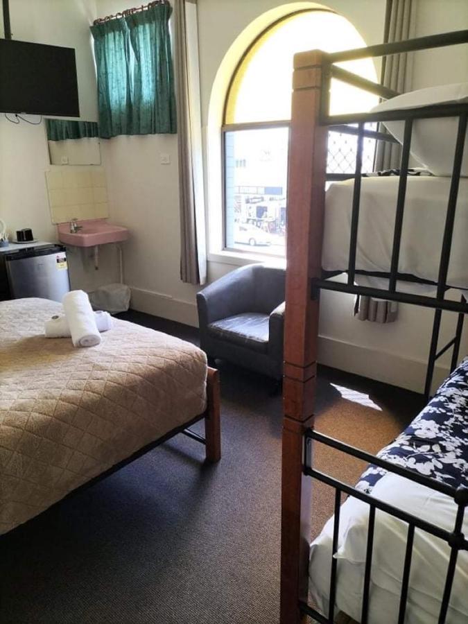 بالينا Australian Hotel المظهر الخارجي الصورة